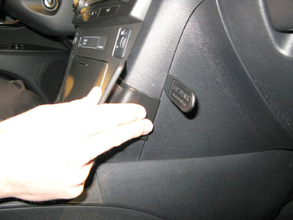 Brodit ProClip 854281 - Toyota Avensis 2009-2015