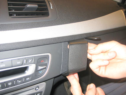 Brodit ProClip 854338 - Renault Fluence 2009-2016