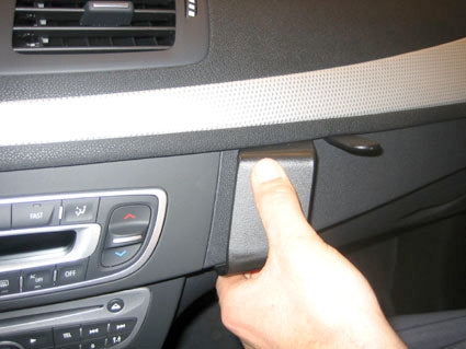 Brodit ProClip 854338 - Renault Fluence 2009-2016