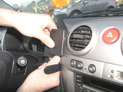 Brodit ProClip 854473 - Isuzu D-Max 2008-2012