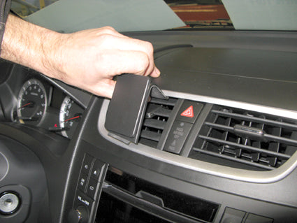 Brodit ProClip 854567 - Suzuki Swift 2011-2017