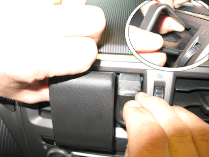 Brodit ProClip 854612 - Subaru Trezia 2011-2016