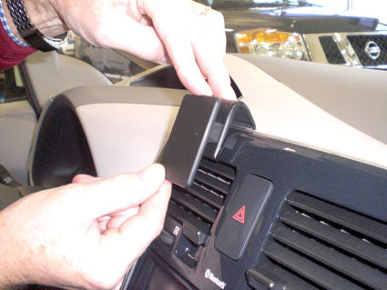 Brodit ProClip 854706 - Nissan Leaf 2011-2017