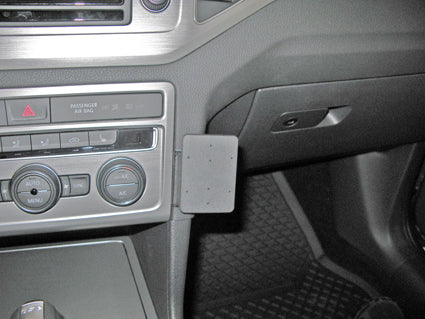 Brodit ProClip 855030 - Volkswagen Golf Sportsvan 2015-2021