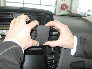 Brodit ProClip 855084 - Toyota Prius + 2015-2020