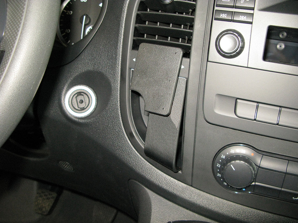Brodit ProClip 855220 - Mercedes-Benz Vito 2015-2023