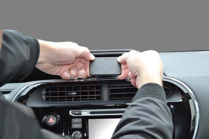 Brodit ProClip 855365 - Toyota Prius c 2018-2020