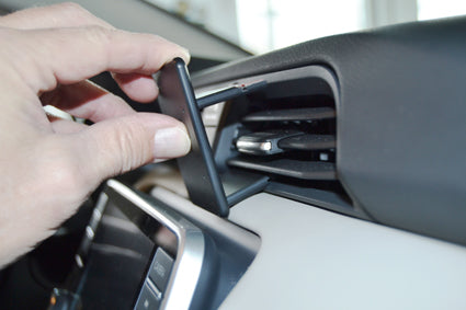 Brodit ProClip 855574 - Nissan Versa Sedan 2020-2026