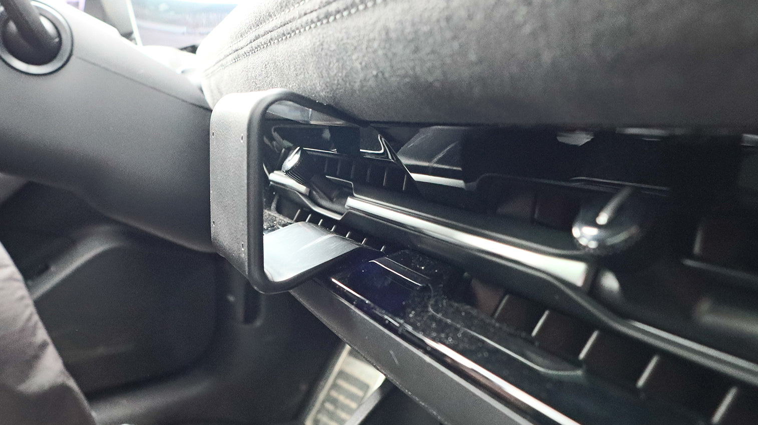 Brodit ProClip 856193 - Audi A6 e-tron 2025-2026