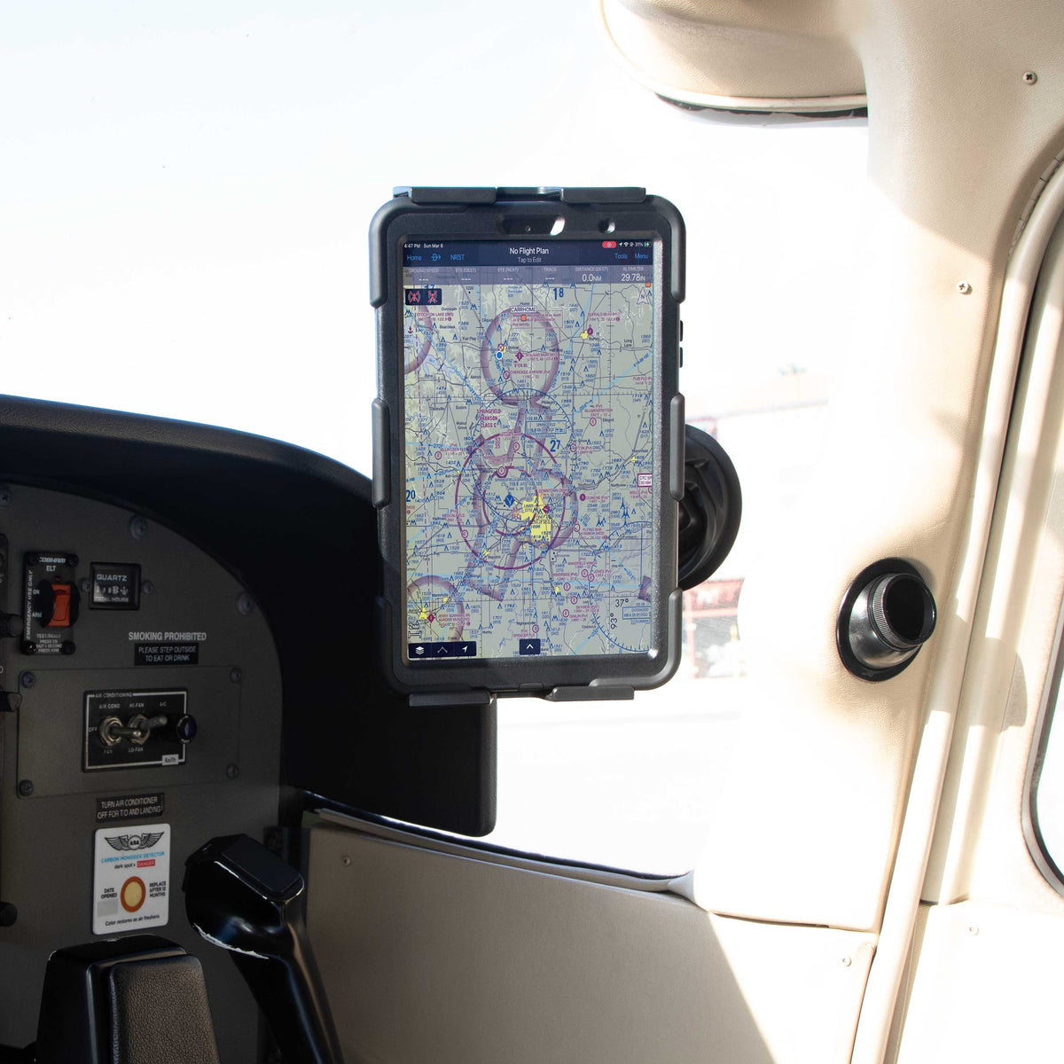 Arkon AV5520 montagedetail of gebruiksvoorbeeld; toestel niet inbegrepen
