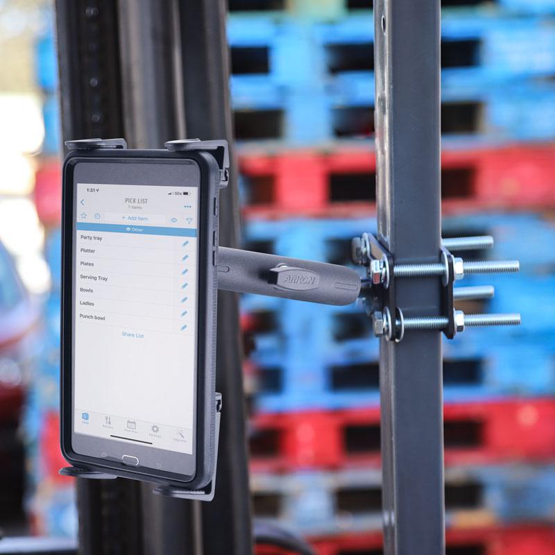 Arkon FLBK256TAB1 houder- of montagedetail; toestel en andere apparatuur niet inbegrepen