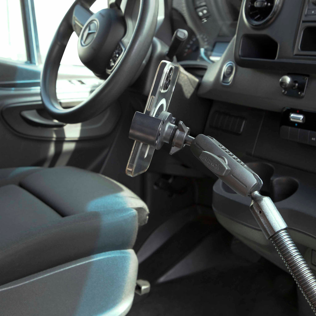 Arkon RVRM8825AL houder- of montagedetail; toestel en andere apparatuur niet inbegrepen