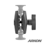 Arkon SPRMSM5750 montagevoorbeeld met twee apart verkrijgbare kogeladapters