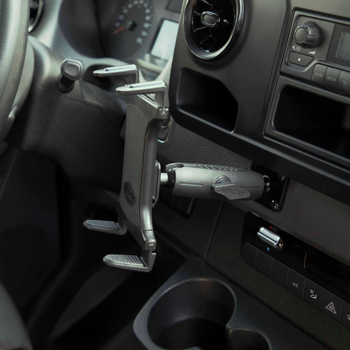 Arkon TABRMAMPS-MET houder- of montagedetail; toestel en andere apparatuur niet inbegrepen