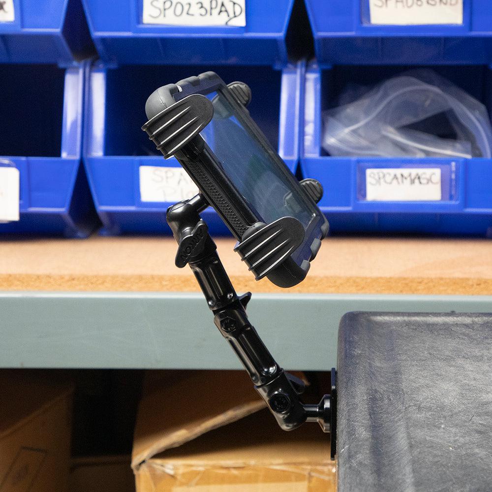Arkon TAB806 – montagevoorbeeld in een voertuig – artikel 92220170