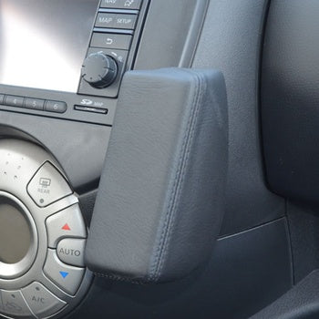 Kuda Console 081415 - Nissan Micra (2011-2017) - kunstleder
