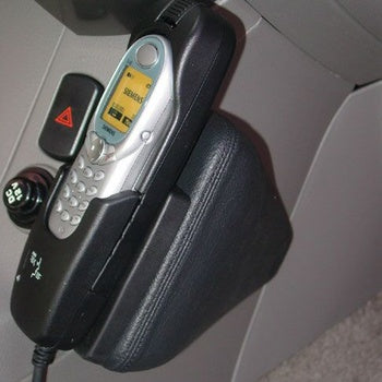 Kuda Console 081915 - Nissan Altima (2002-2006) - kunstleder
