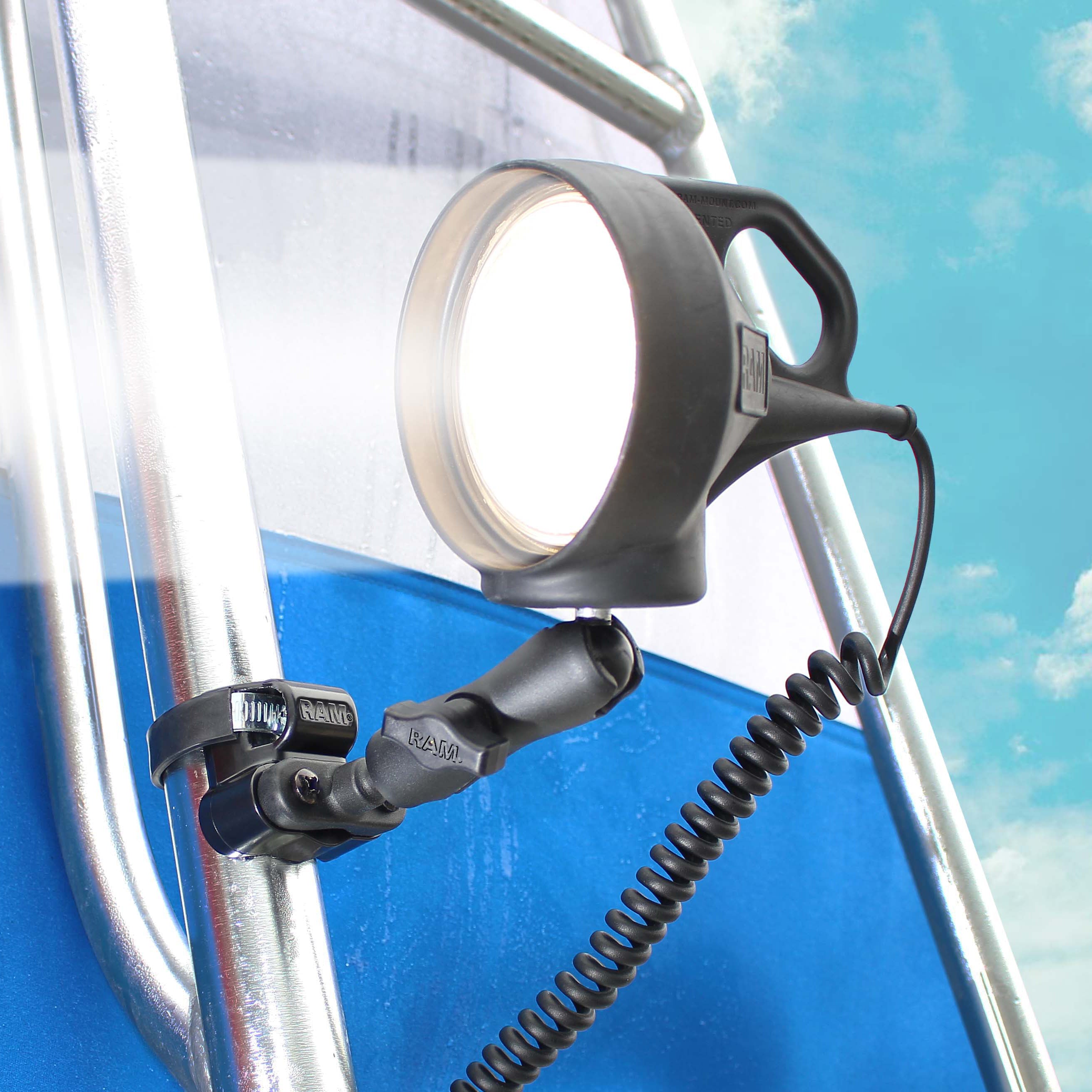RAM ATV/Side By Side Rail Montage met LED Spotlight - RAM Mounts RAM-B-152-231Z-2 afbeelding 3