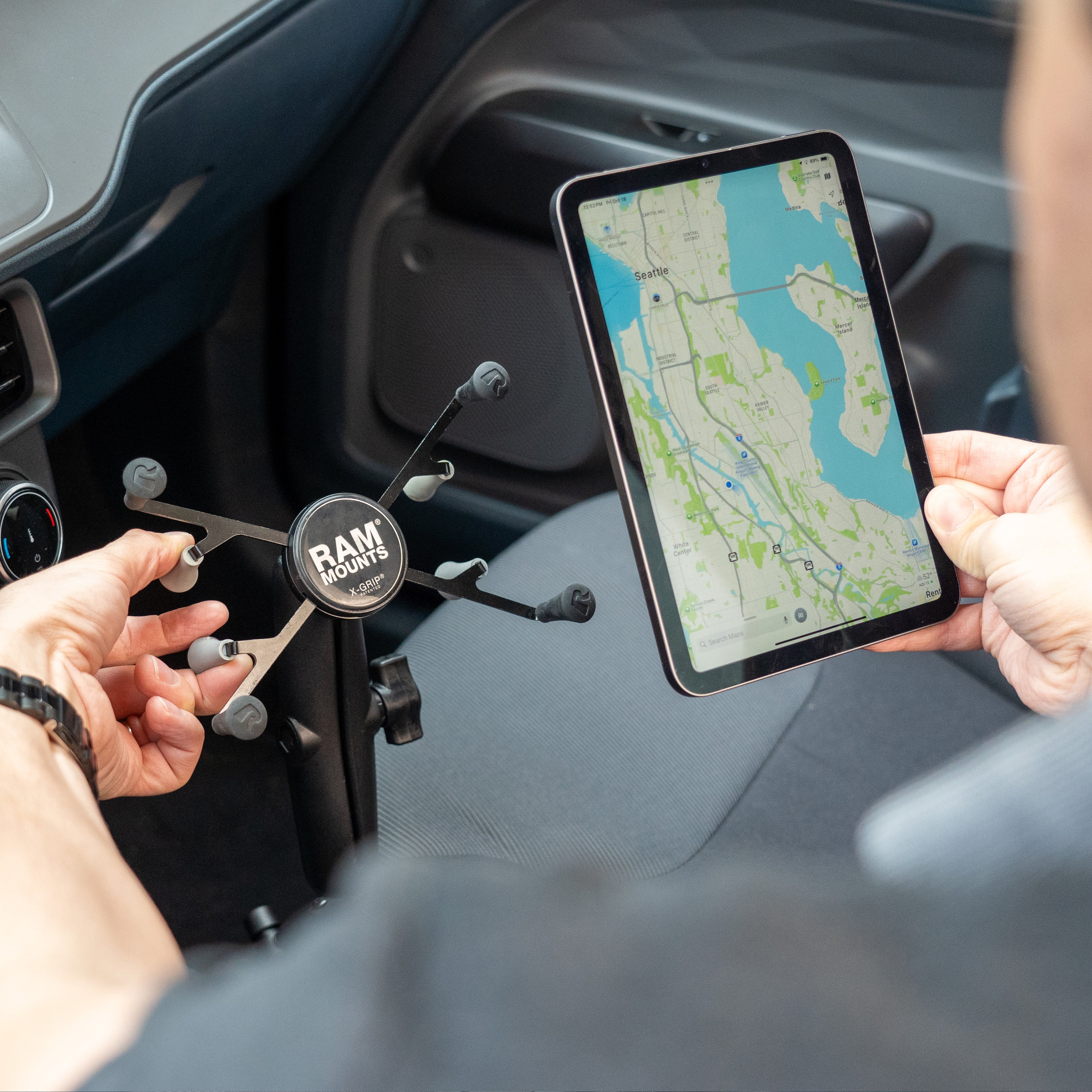 RAM X-Grip® Bevestiging met RAM Tough-Wedge™ voor 17,78 cm (7") -20,32 cm (8") Tablets - Lange Arm - RAM Mounts RAM-B-407-C-UN8U afbeelding 6