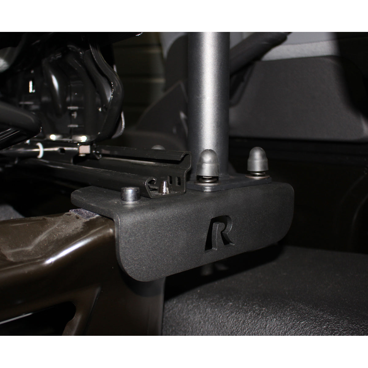 RAM No-Drill™ Voertuigbasis voor '14-26 Ford Transit Grote Bestelwagen - RAM Mounts RAM-VB-194 afbeelding 5
