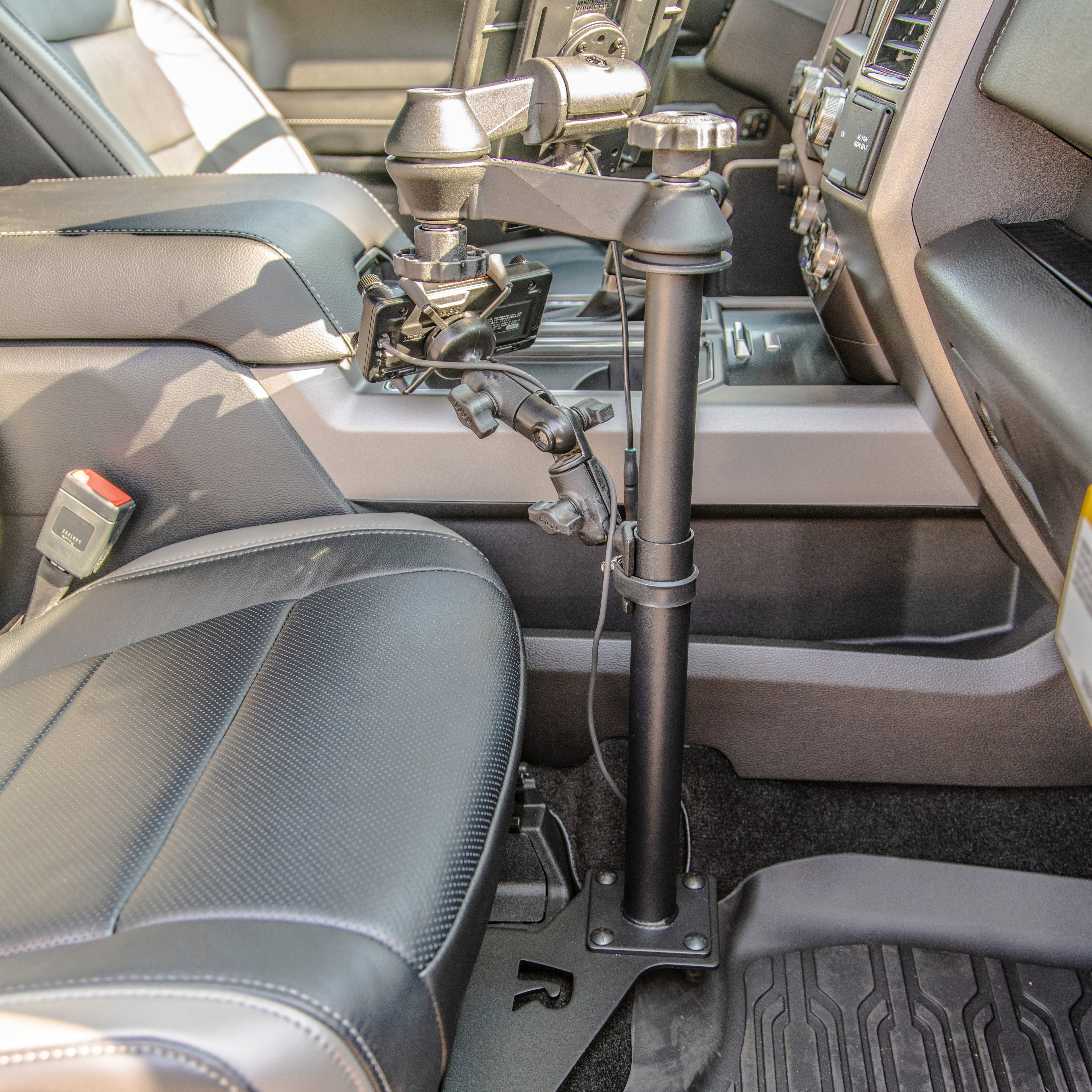 RAM No-Drill™ Montage voor '15-26 Ford F-150, ’17-26 F-250 + Meer - RAM Mounts RAM-VB-195-SW2 afbeelding 4